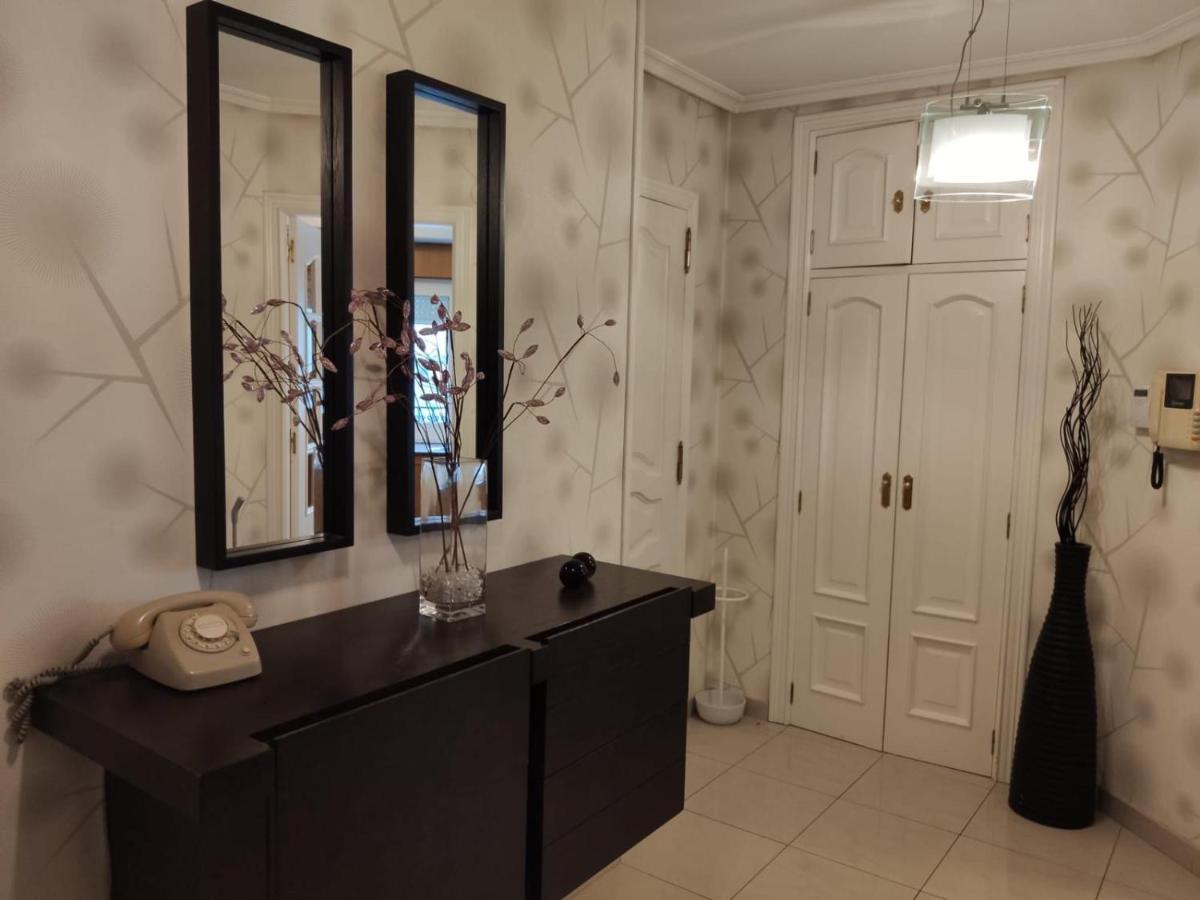 Byhouse Atico Matias Lopez Apartment Sarria Ngoại thất bức ảnh
